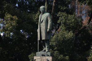 渋沢栄一の像